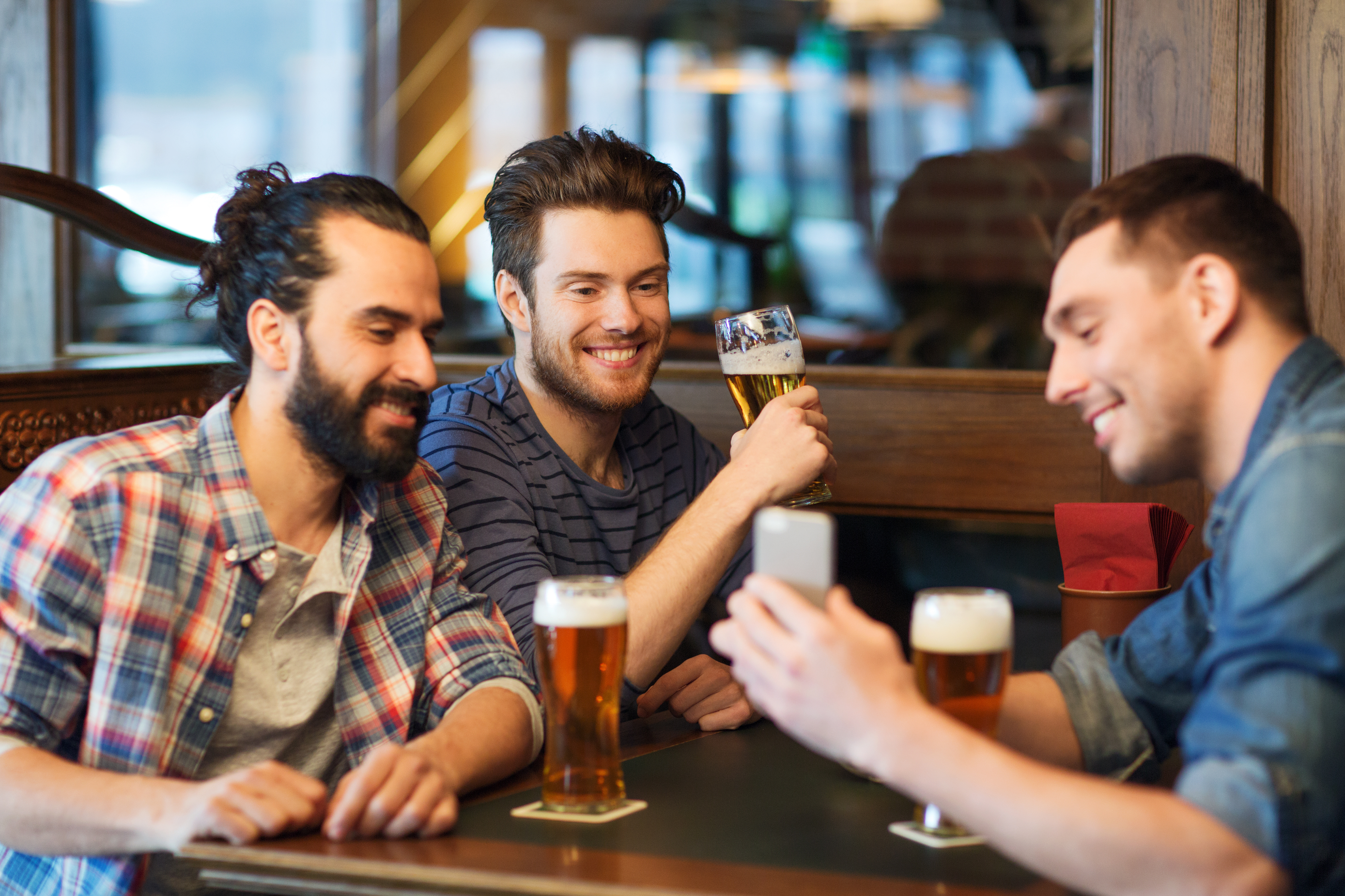 Guys drinking beer